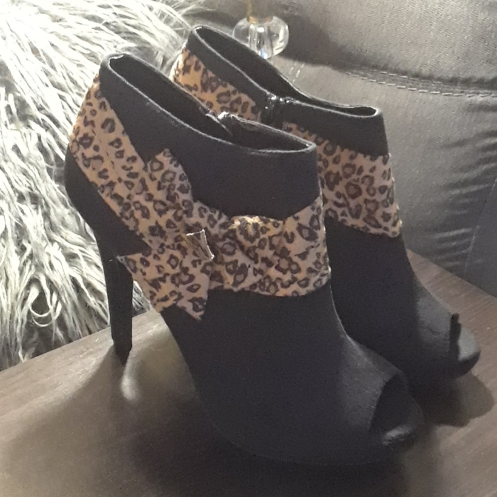Women's shoes